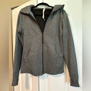 Lululemon zip up hoodie. Grey. Size 8